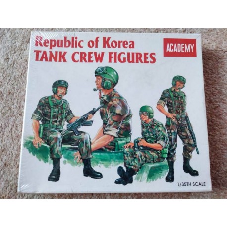 Academy 1369. Tank Crew - Korea, figurki czołgistów południowo-koreańskich, skala 1:35.