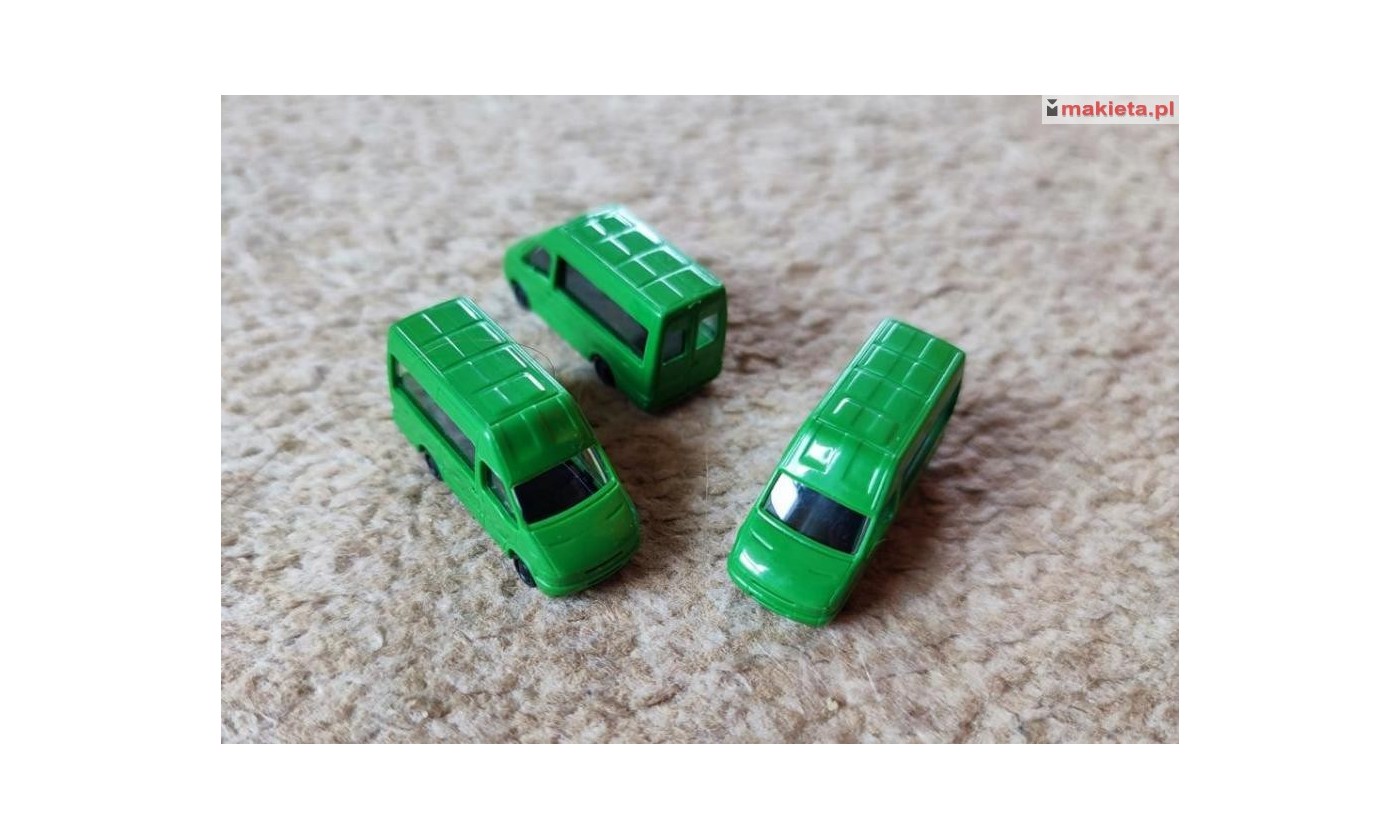 Rietze 9114-21. Iveco Daily Bus, skala N 1:160, 1 sztuka, zielony